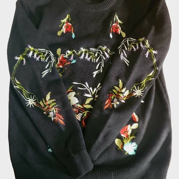 Haute Rogue Embroidered Floral Sweater Black Size M - Picture 4 of 7